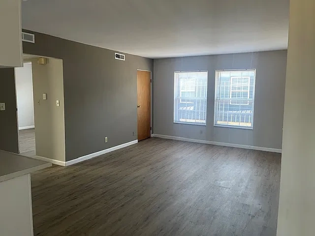 Sangamon Apartments – photo 3