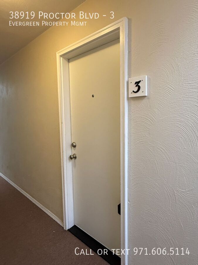 38919 Proctor Blvd – photo 3