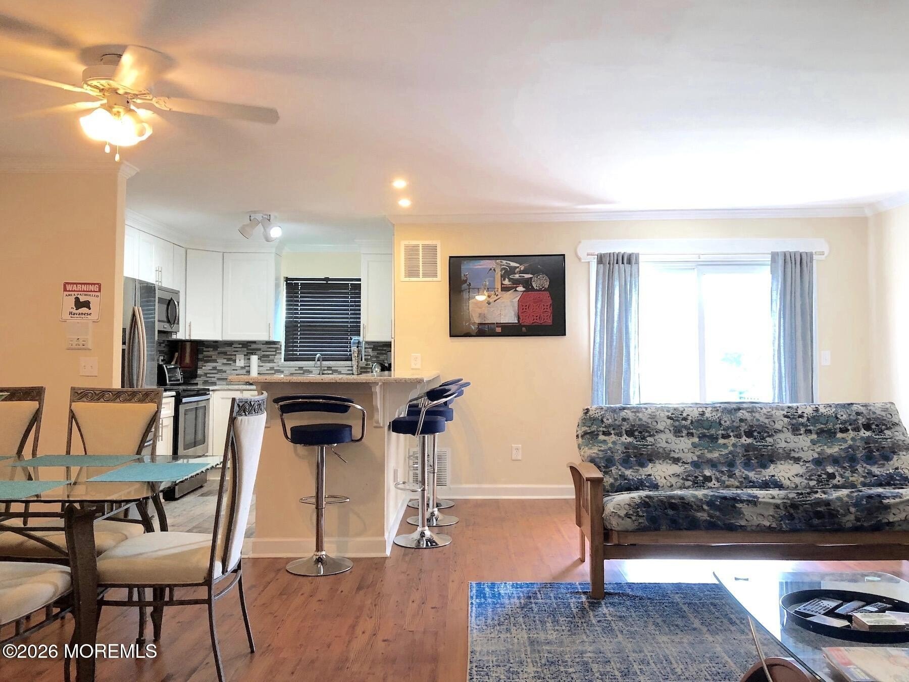 65 Cedar Ave #D15 – photo 3