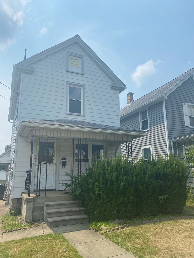 706 N Ward Ave – photo 1