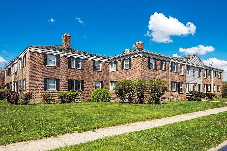 Franklin Village Apartments – photo 3