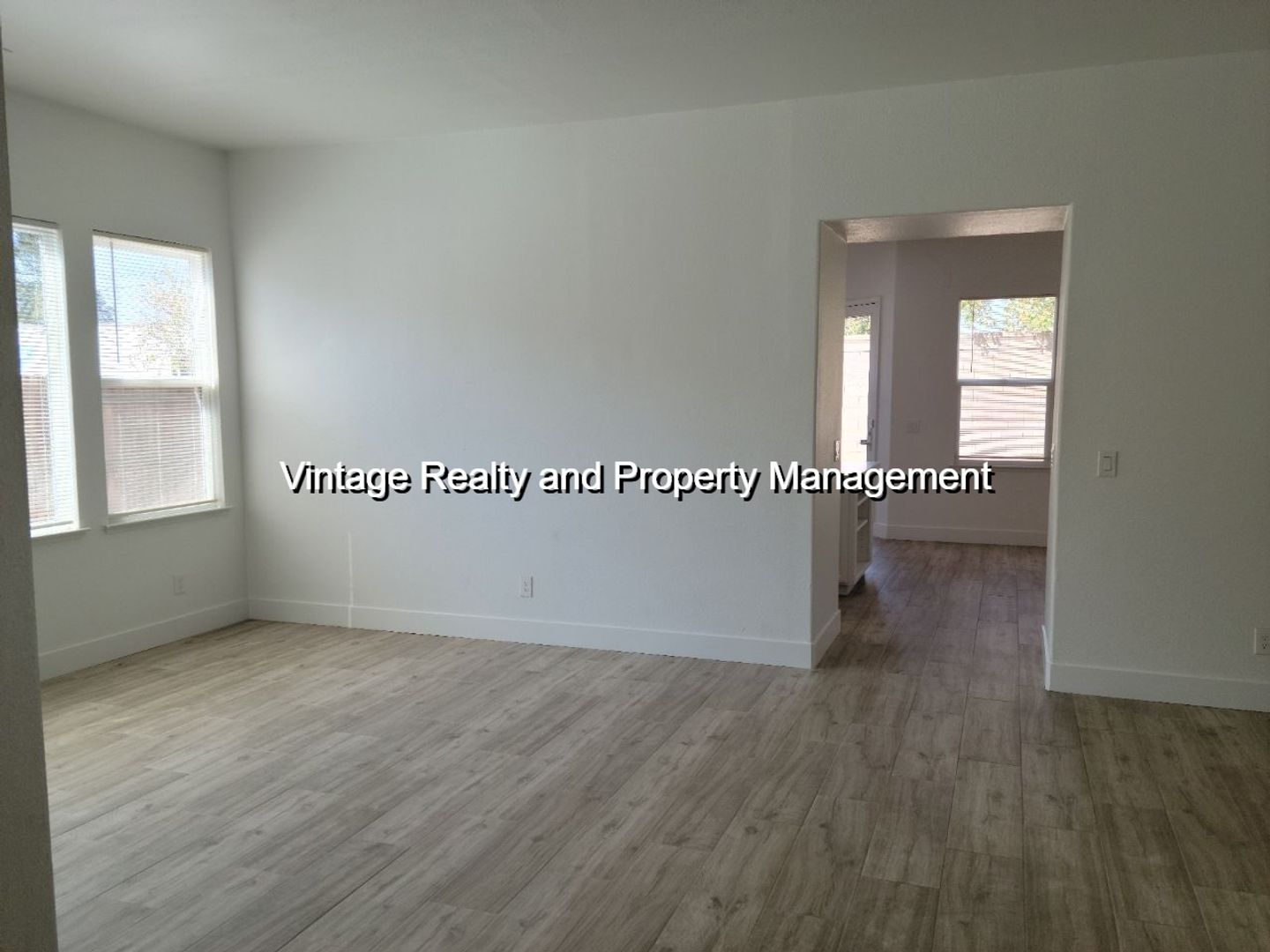 1052 Foxfire Dr – photo 4