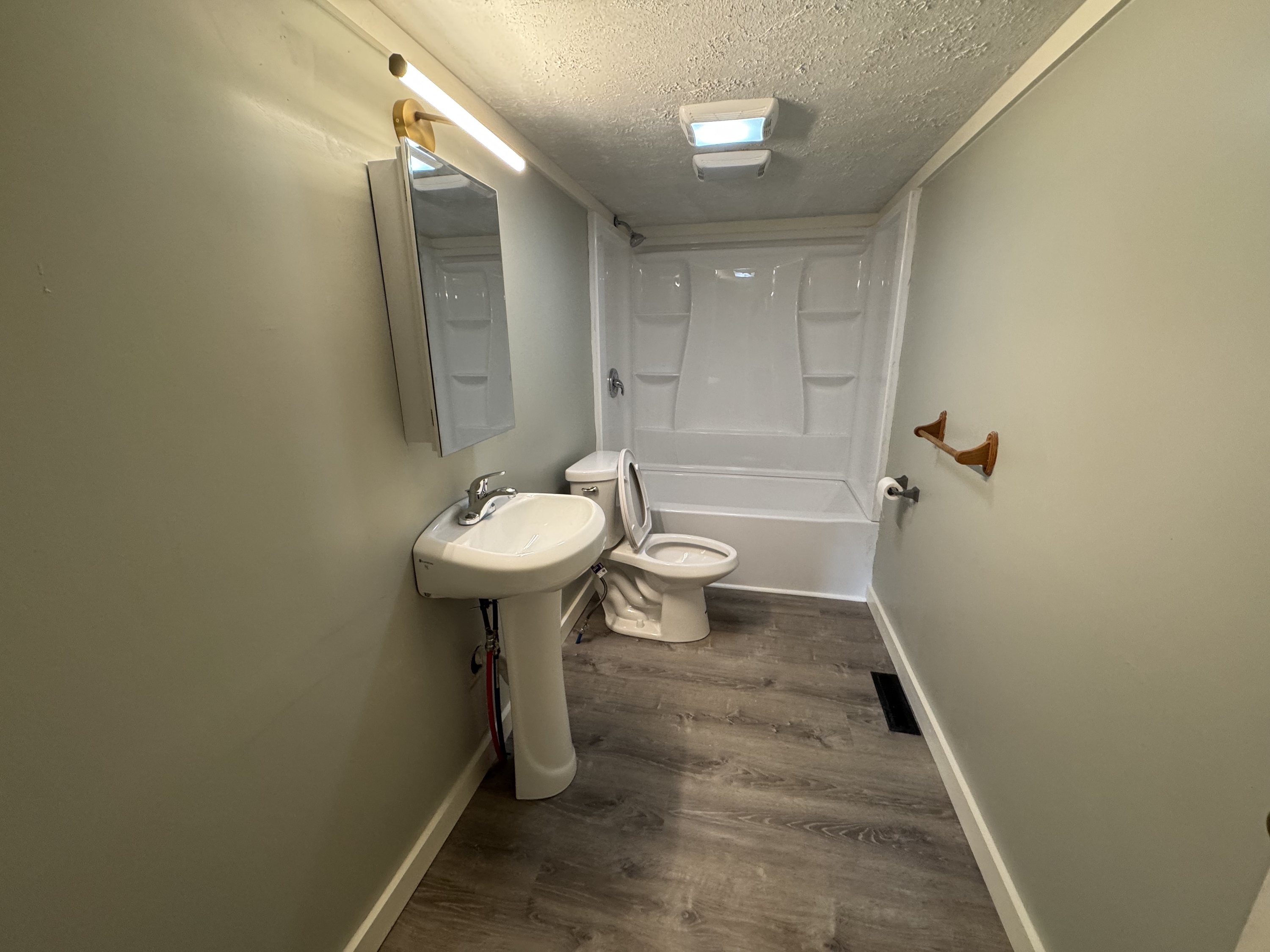 410 S Union Ave – photo 5