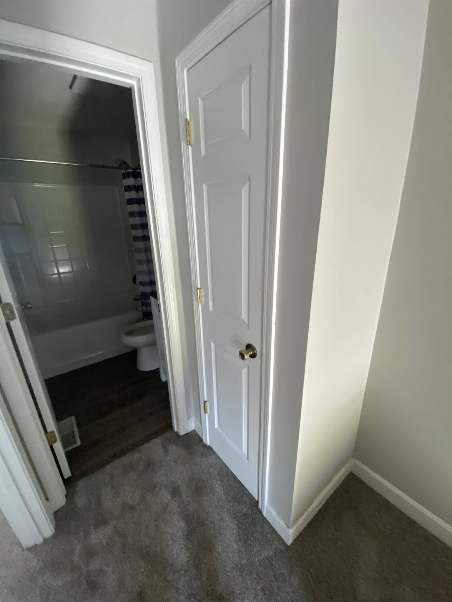 205 2nd St E unit 6 – photo 4
