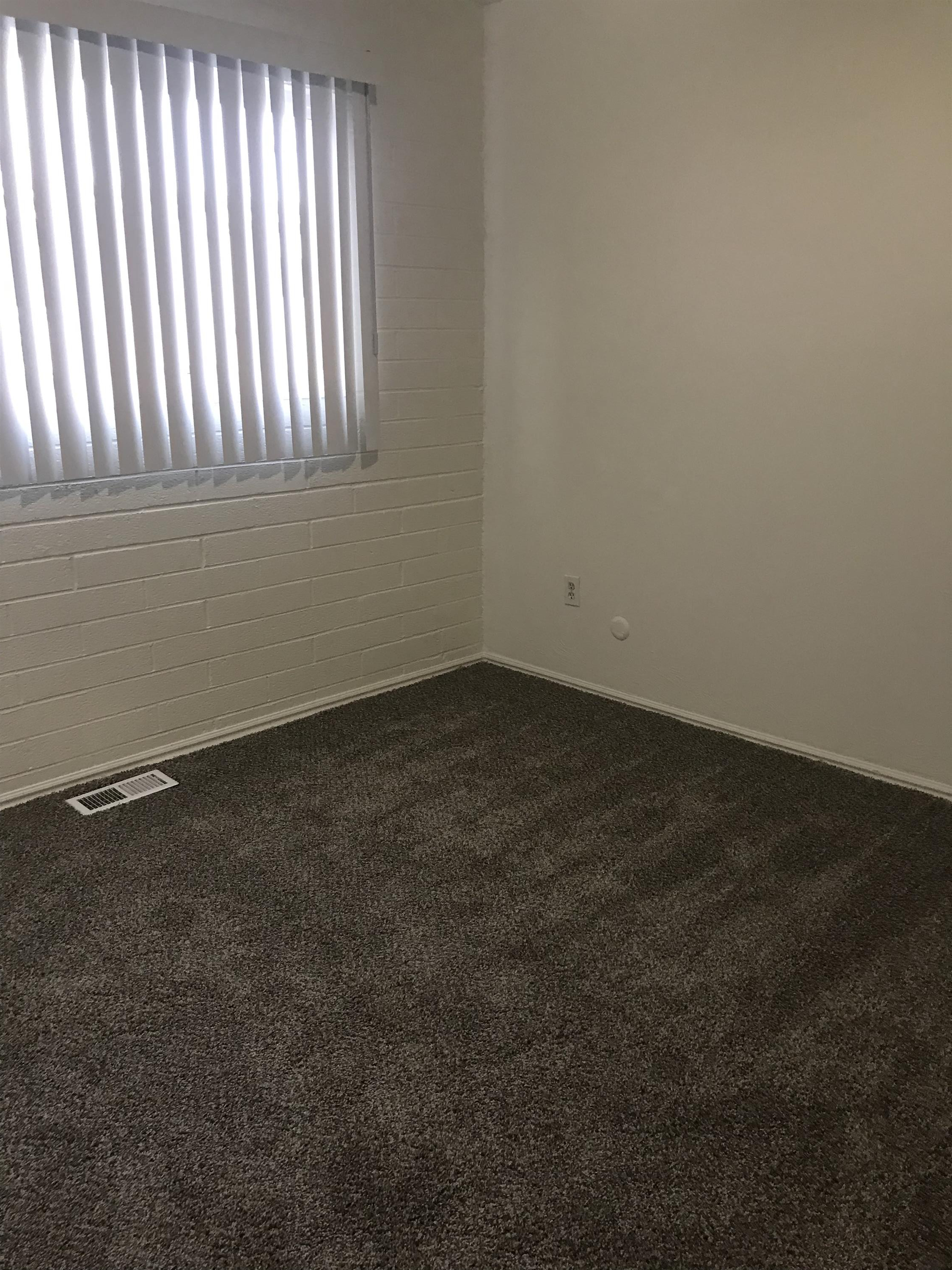 260 N 100 E unit 5 – photo 2