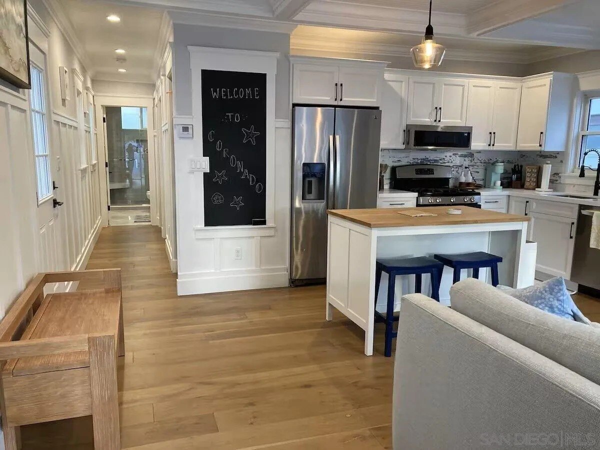457 E Ave – photo 5