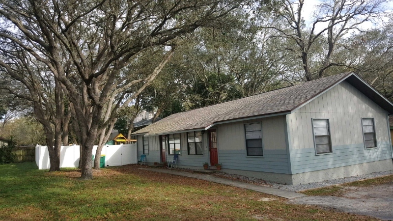 1000 Poinsettia Ave – photo 1