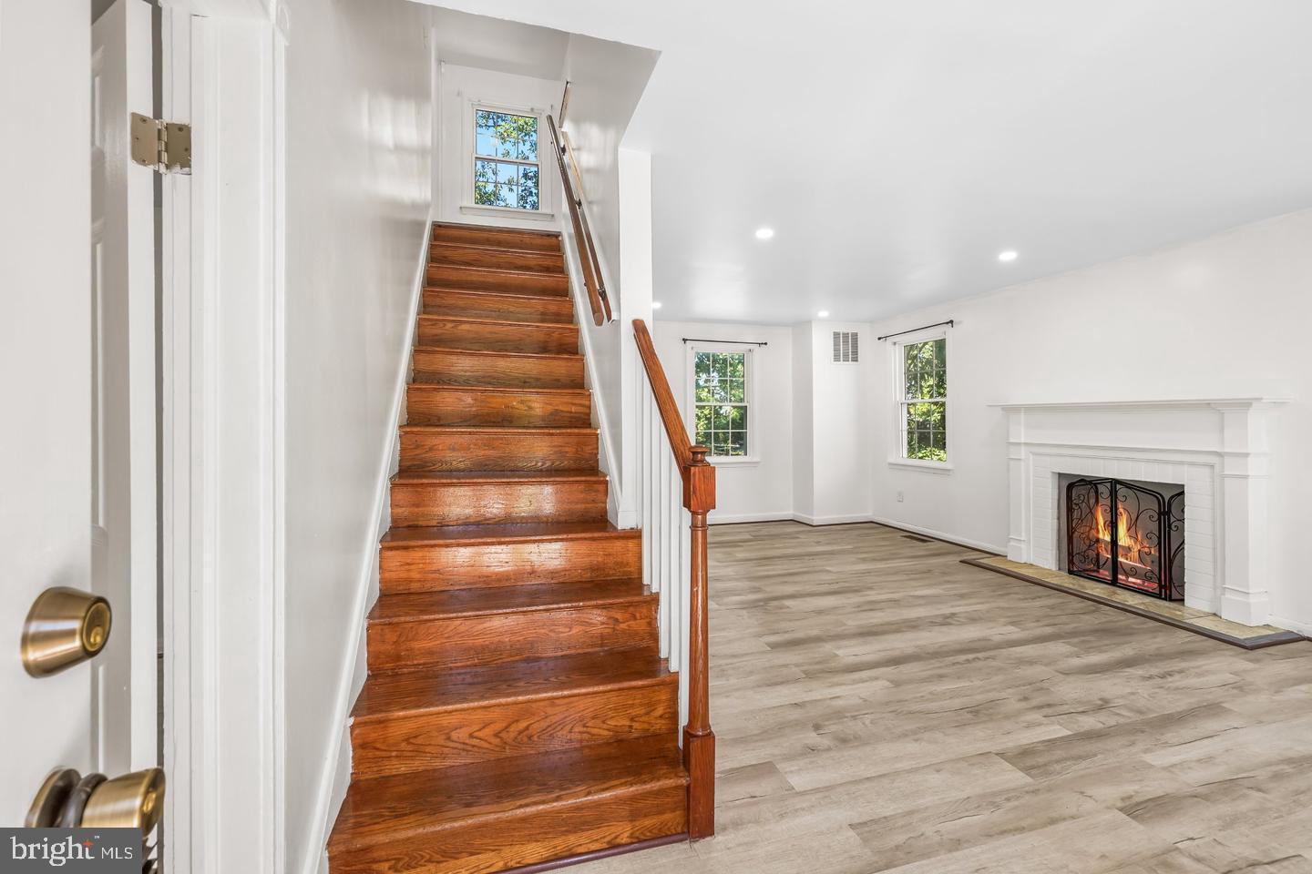 7022 Deerfield Rd – photo 5