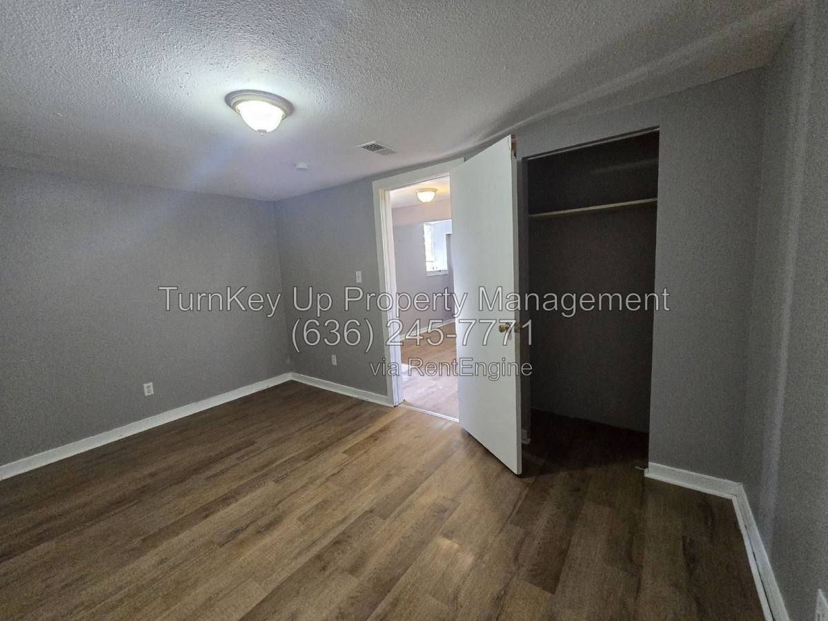 4005 S Grand Blvd unit B – photo 4