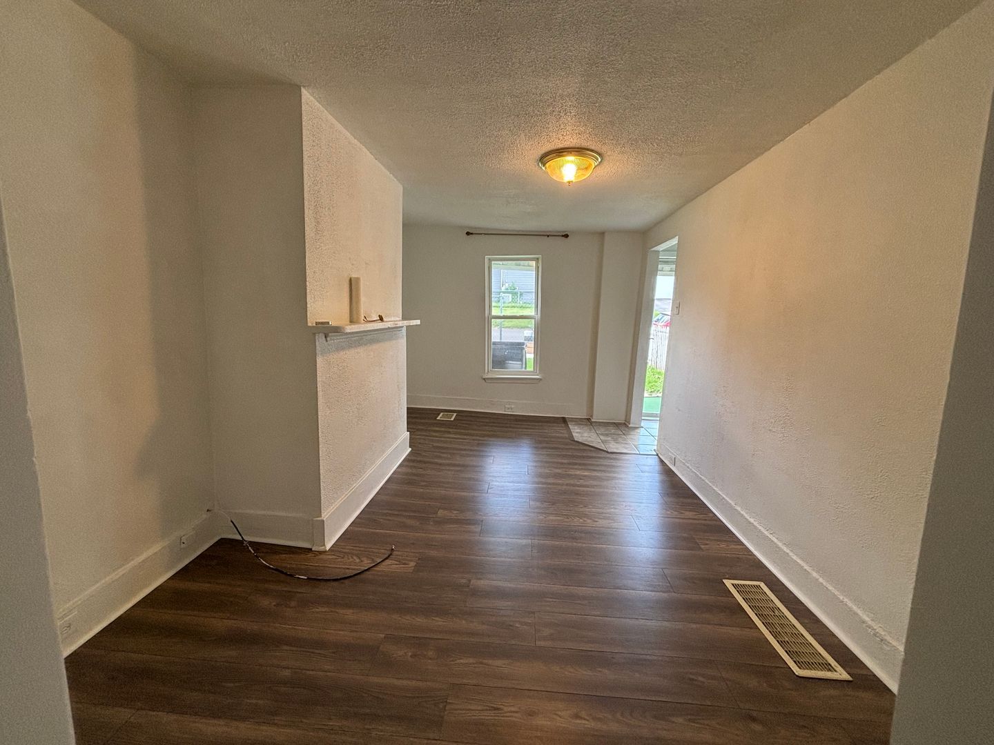 102-104 Linn Ave unit 102 – photo 5