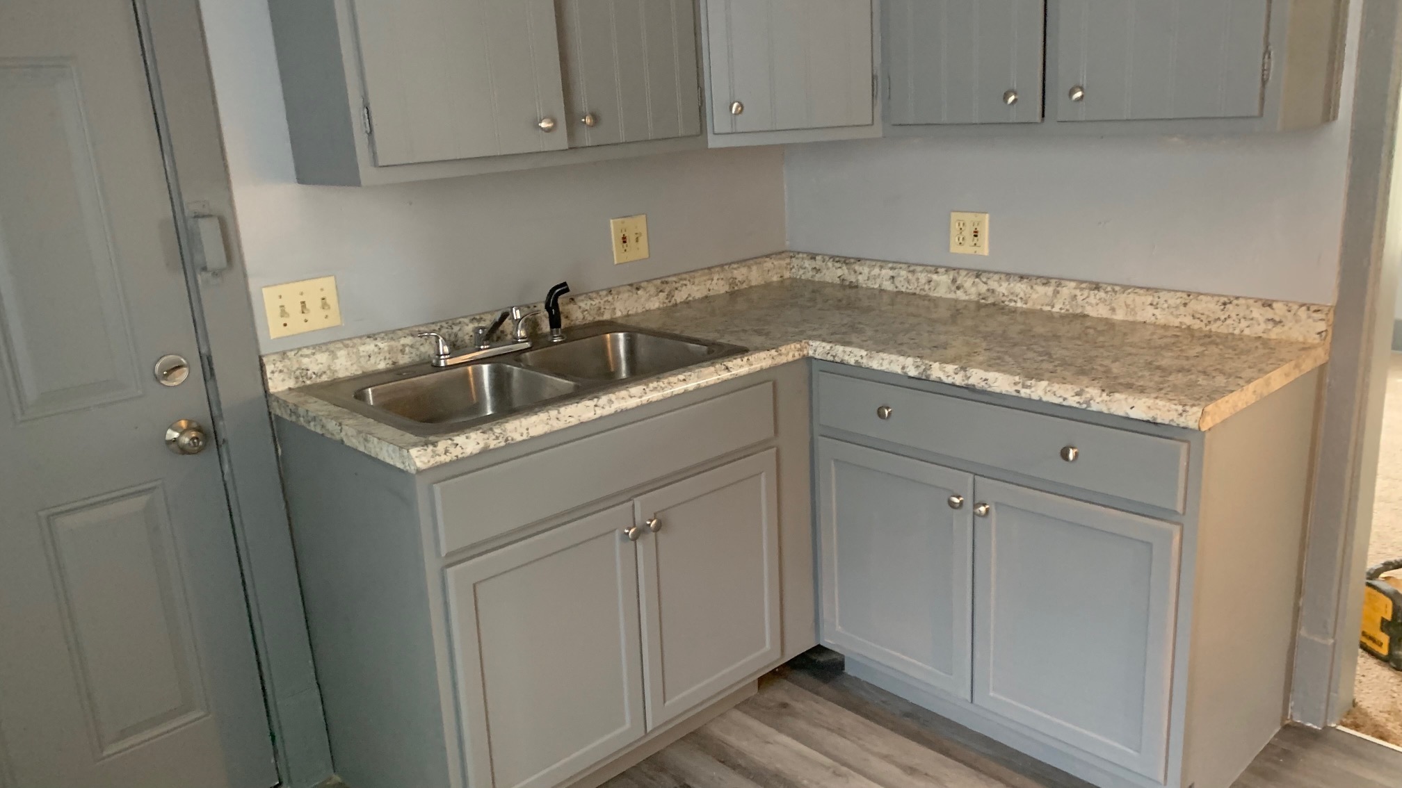 341 Charles Ave SE – photo 4