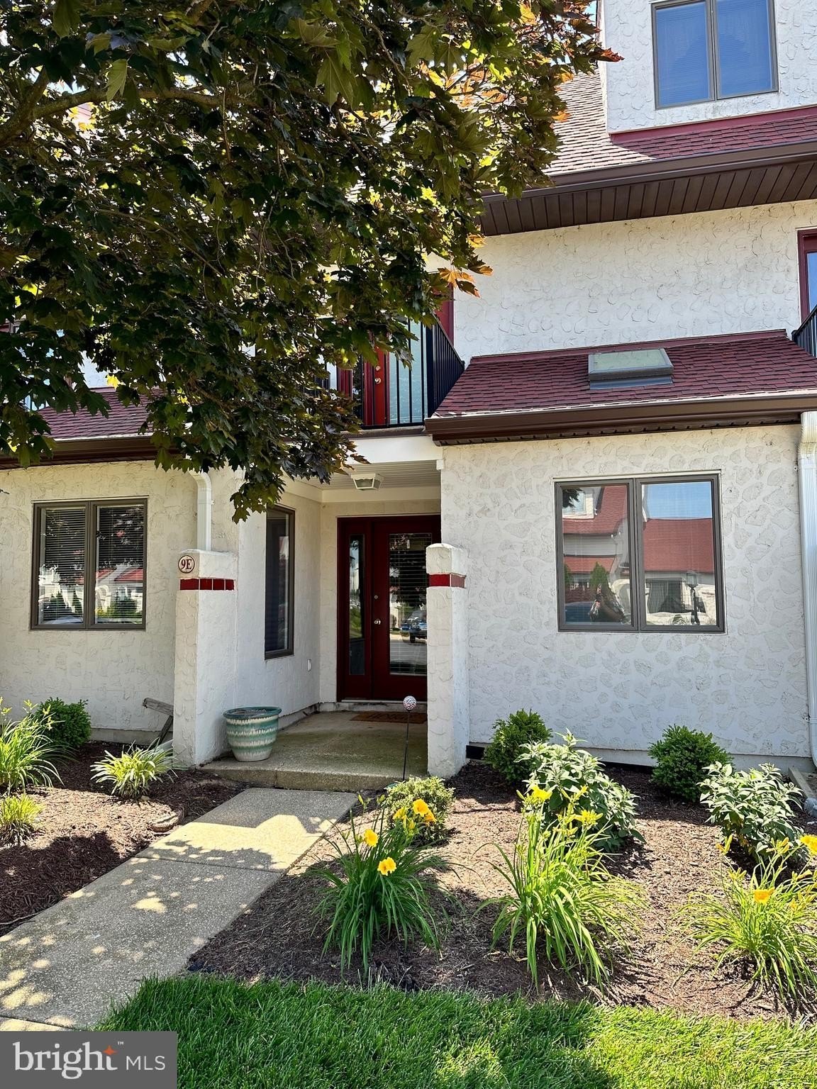9 Queen Victoria Way – photo 2