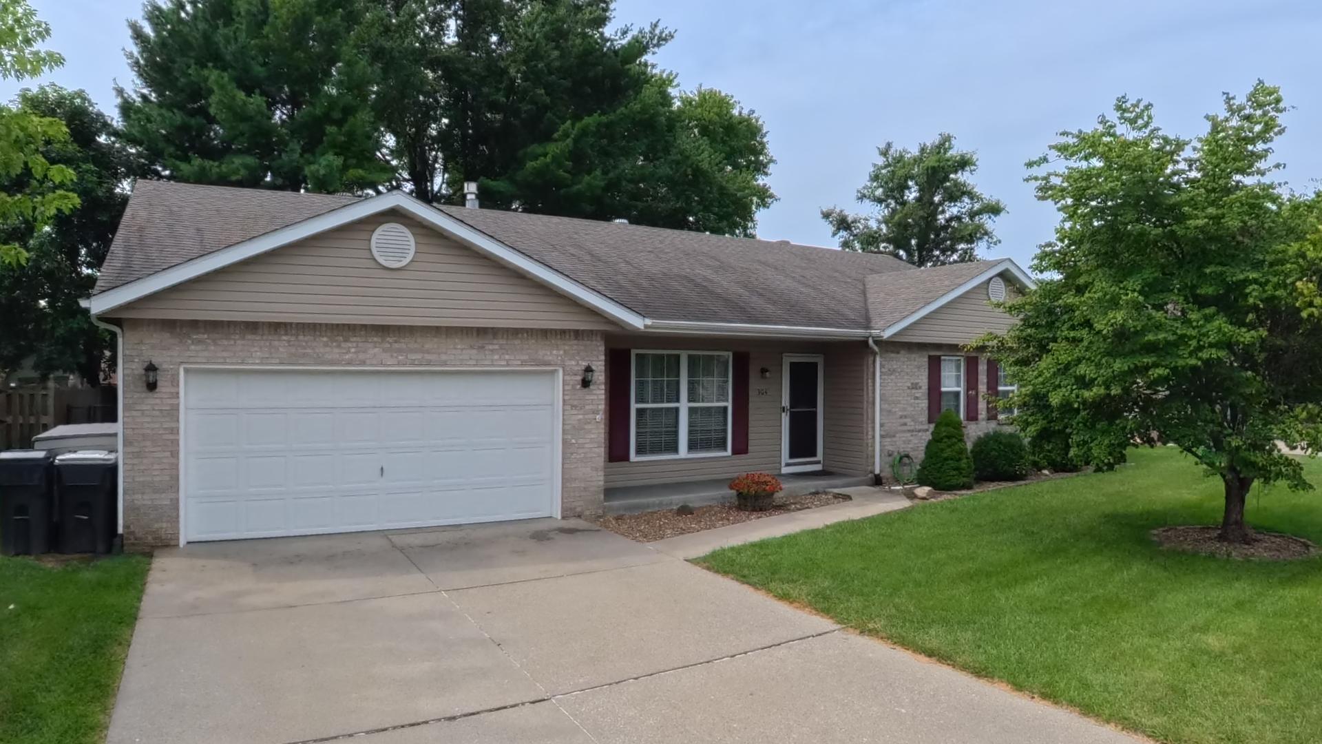 304 Erin Dr – photo 1
