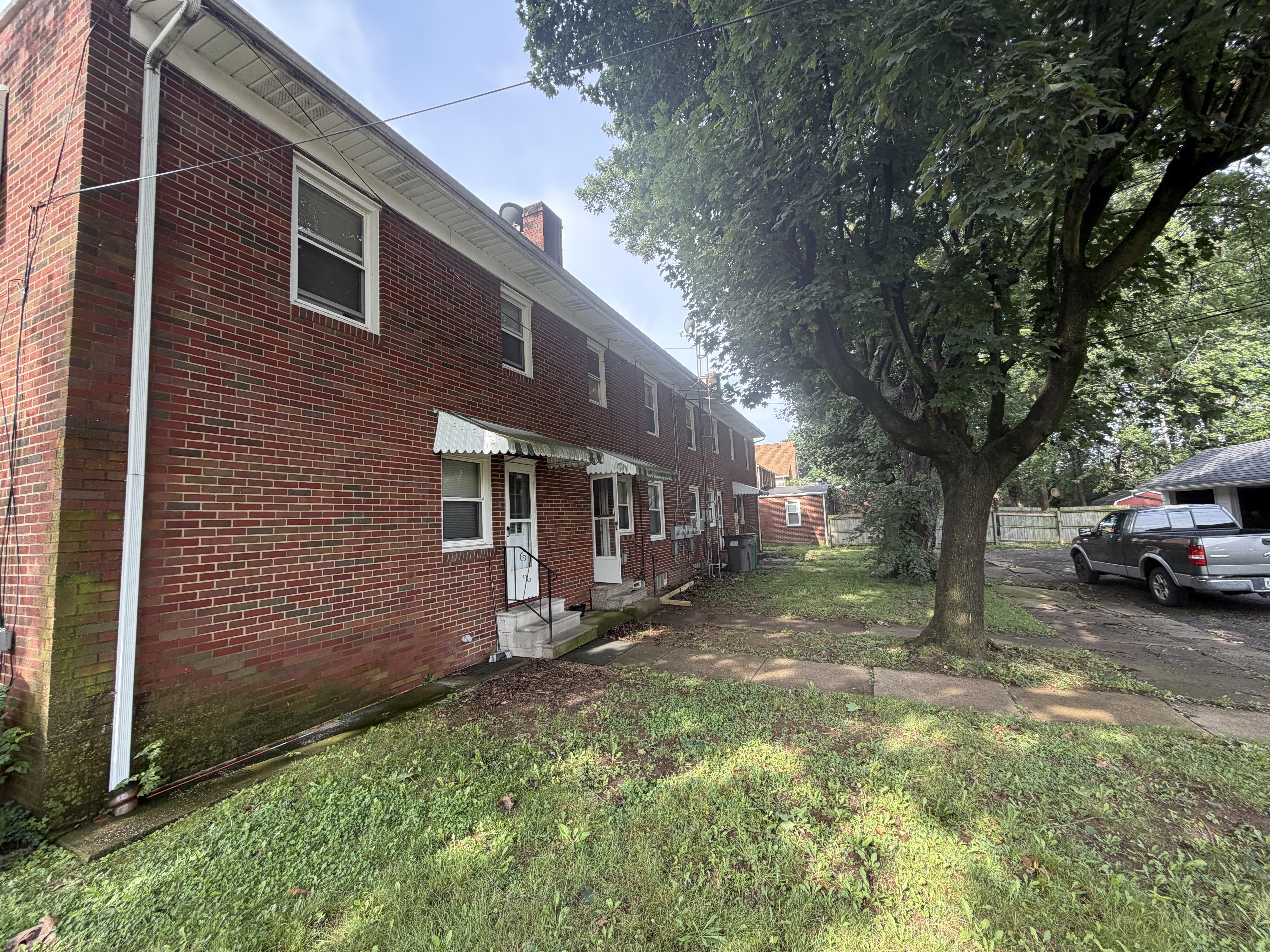 805 Spangler St NE unit NONE – photo 2