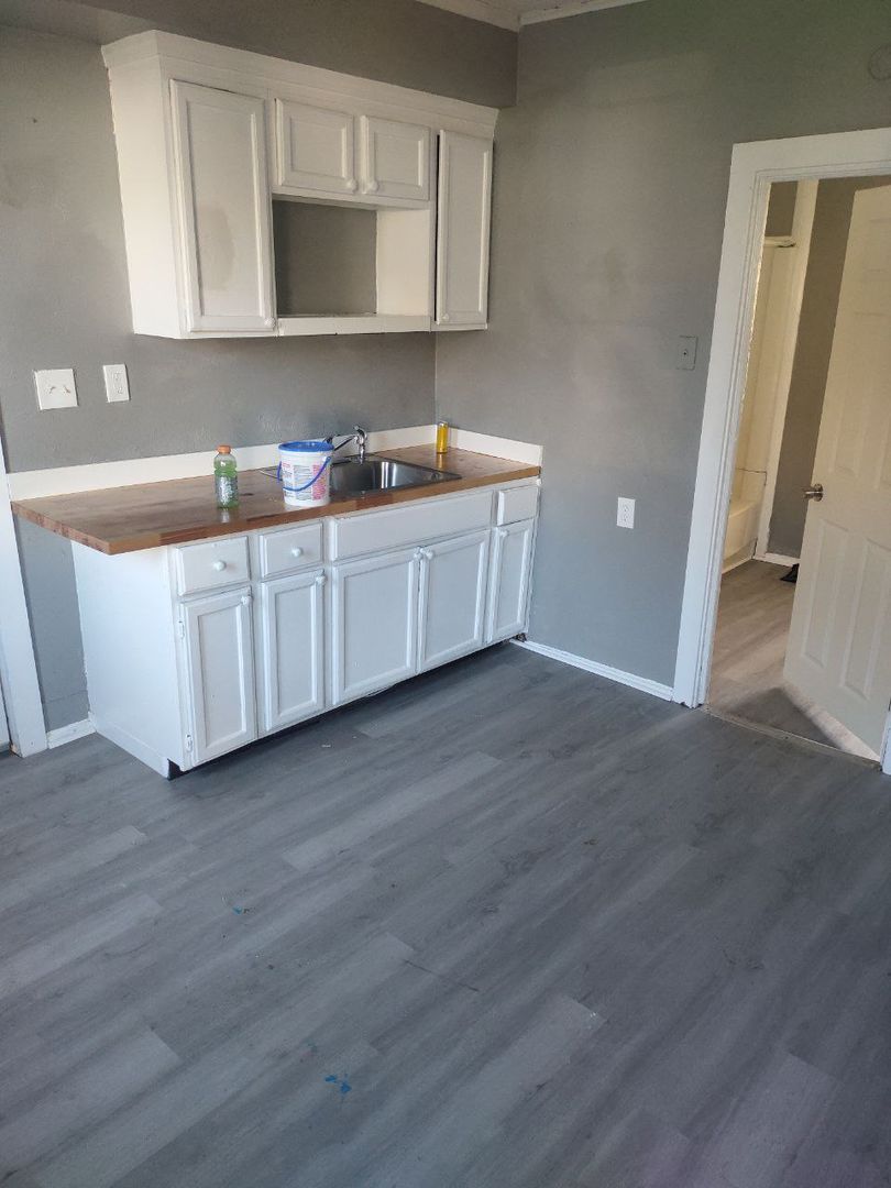 4501 Hyde Ave – photo 3