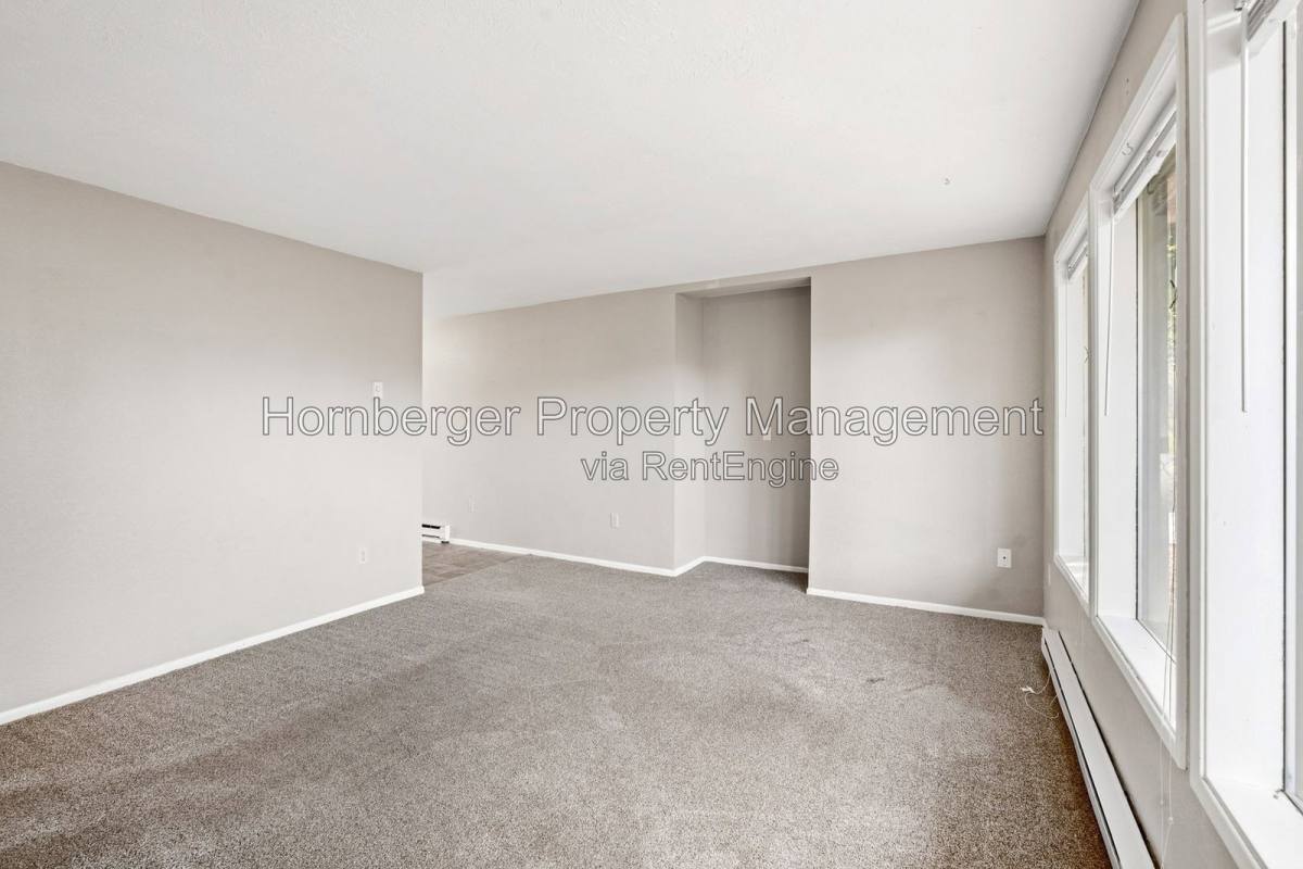2605 E Upriver Dr – photo 4