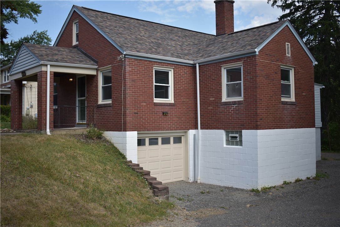 905 Burchfield Rd – photo 4