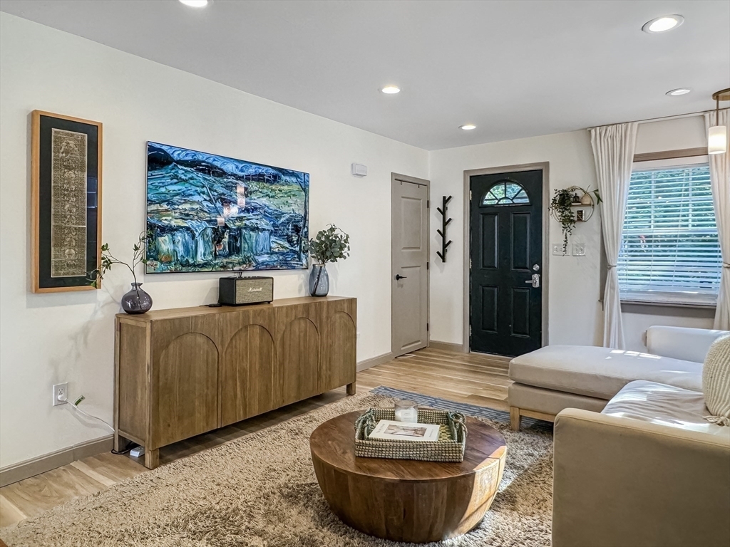 8 Greenhalge St – photo 4