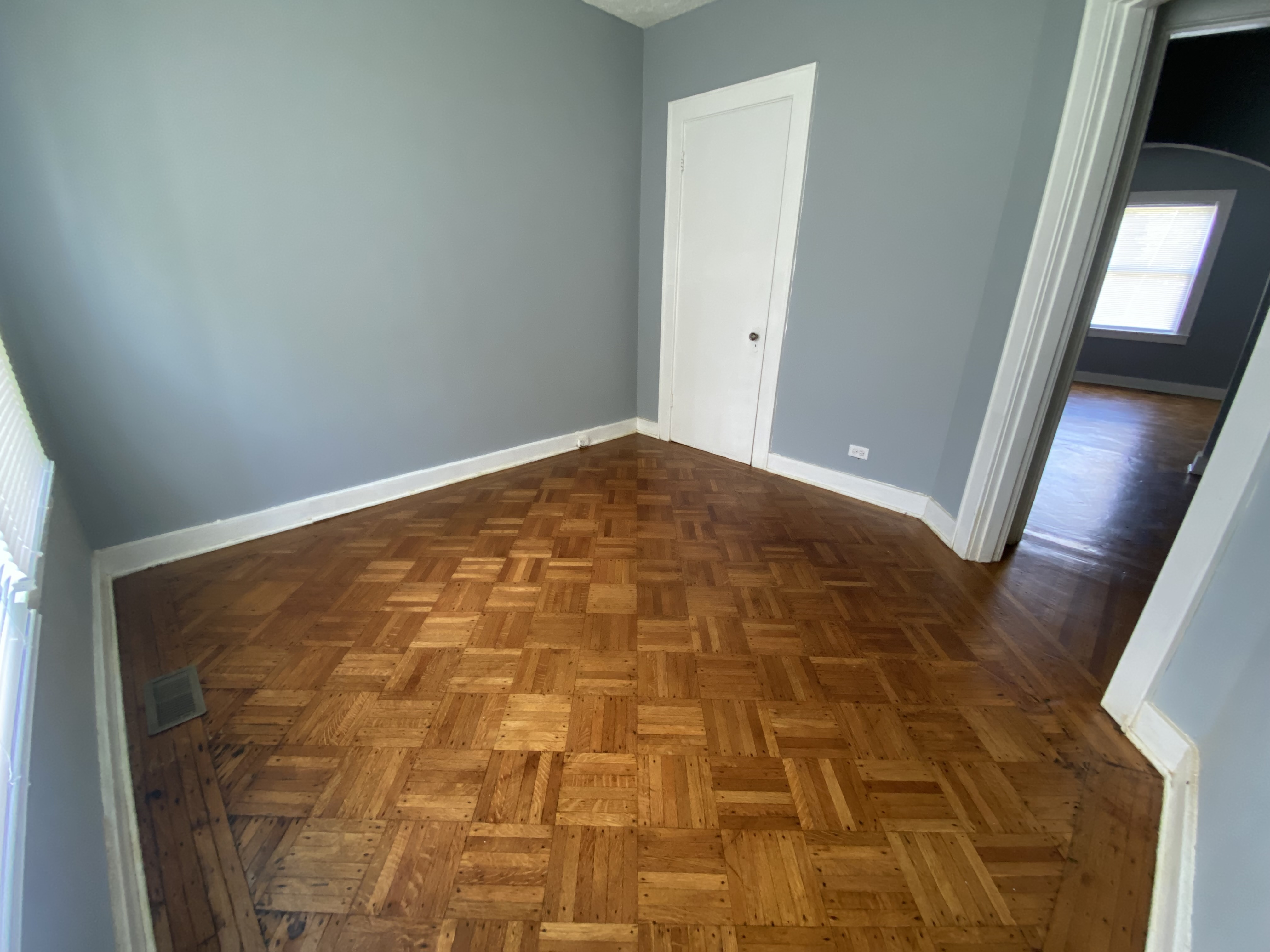 305 W Whitney Ave – photo 4