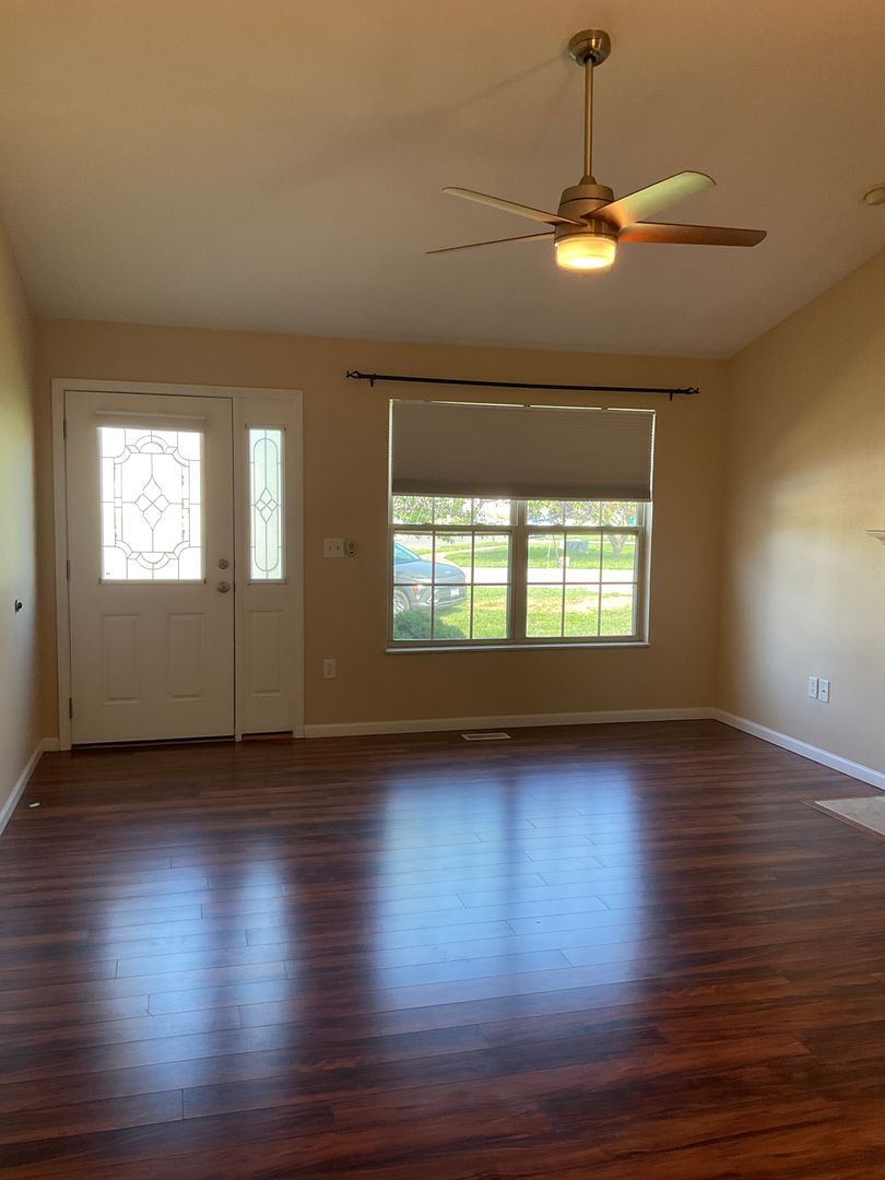 10907 Upland Terrace – photo 2