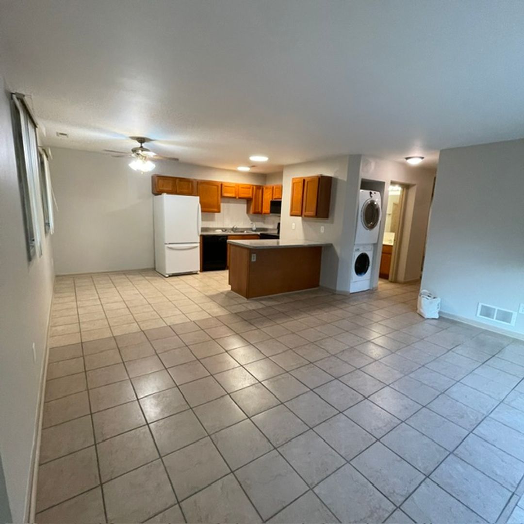 4021 28th Ave unit #2 – photo 2