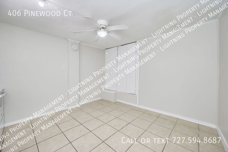 406 Pinewood Ct – photo 3