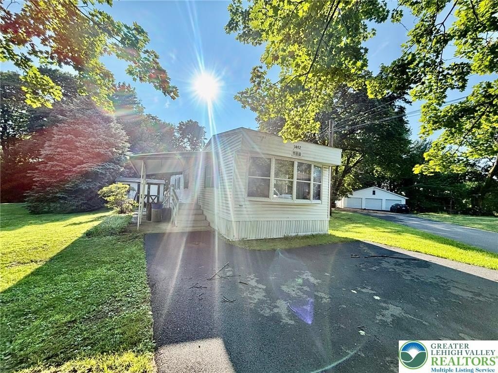 1402 Main St – photo 1