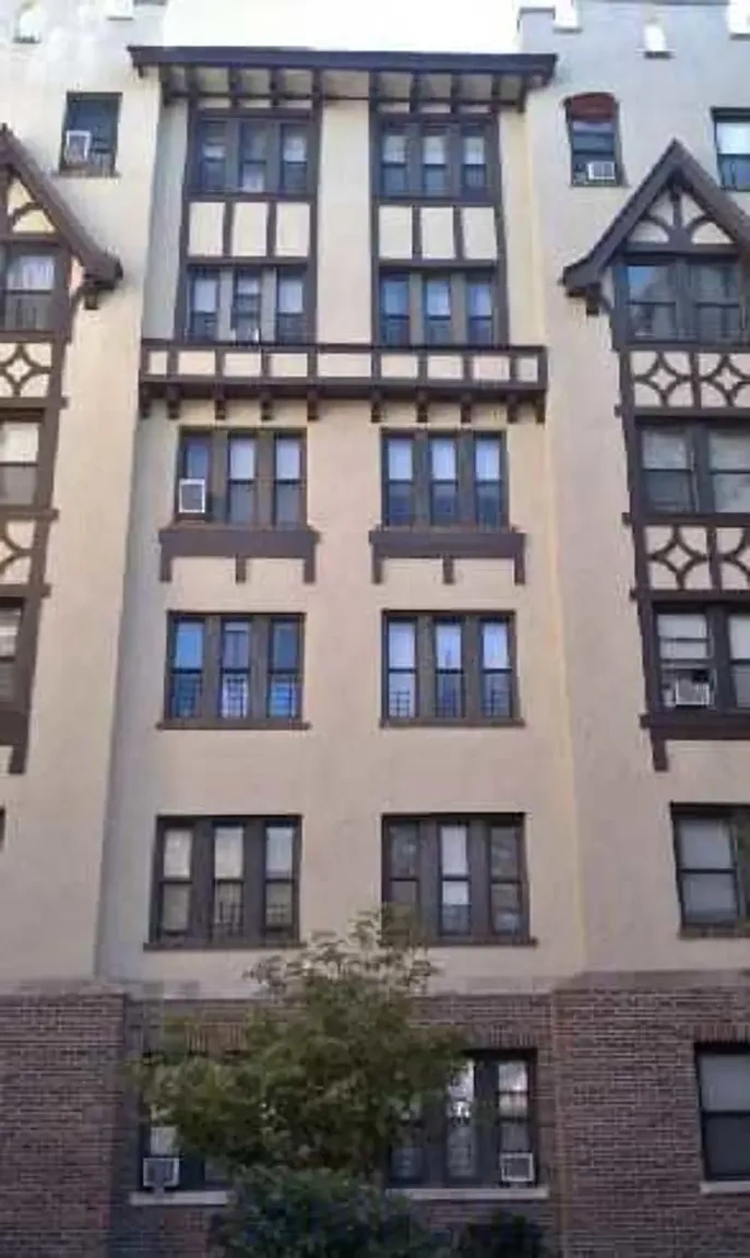35-45 May Street – photo 1