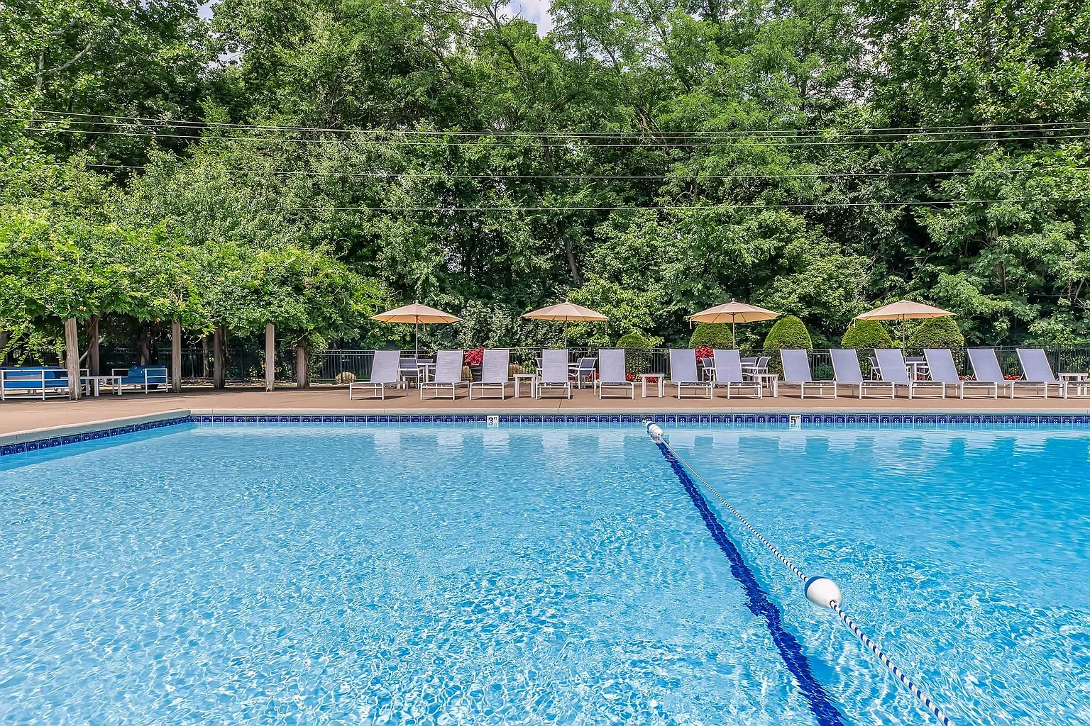 Arrowhead Apartments – photo 3