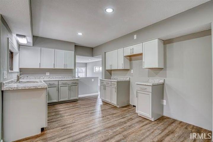 1342 W Dupont Rd – photo 5