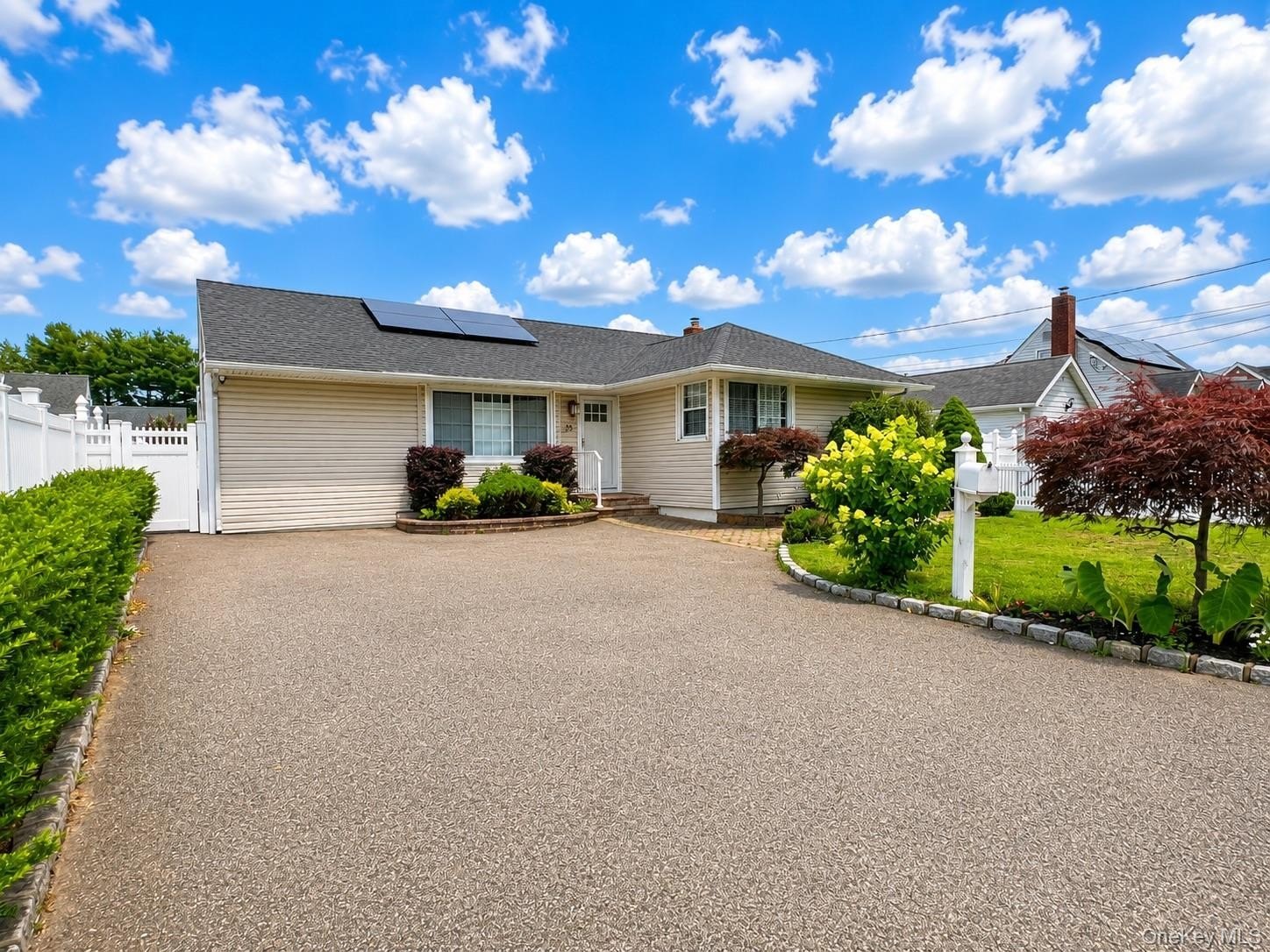 35 Taylor Ave – photo 2