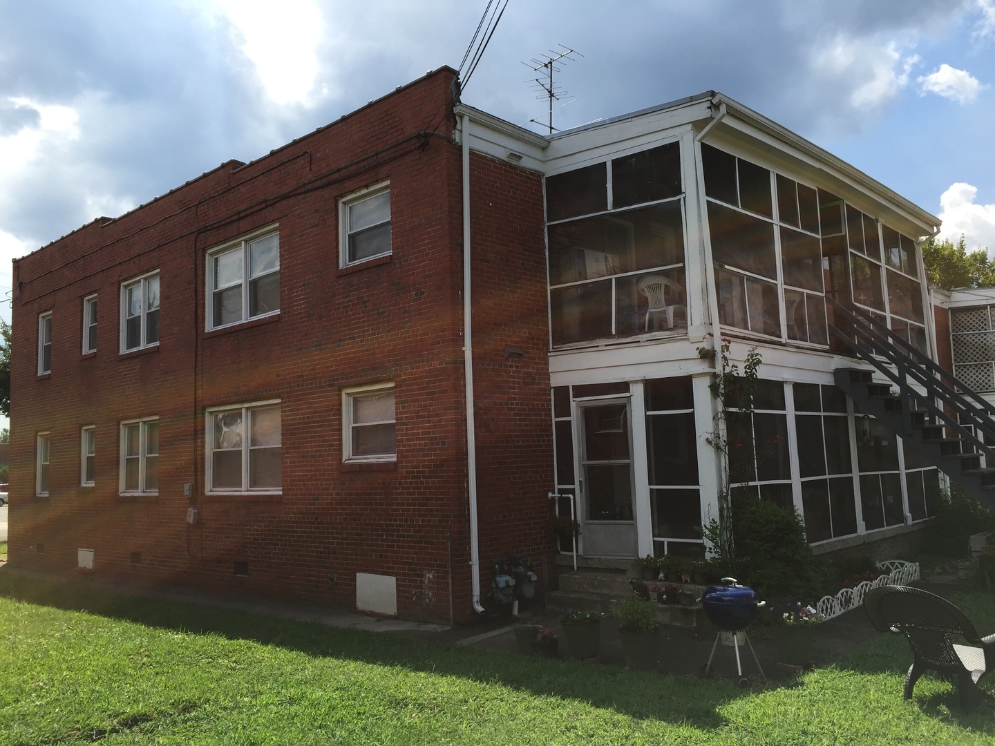 3532 Floyd Ave unit Apt. 03 – photo 3