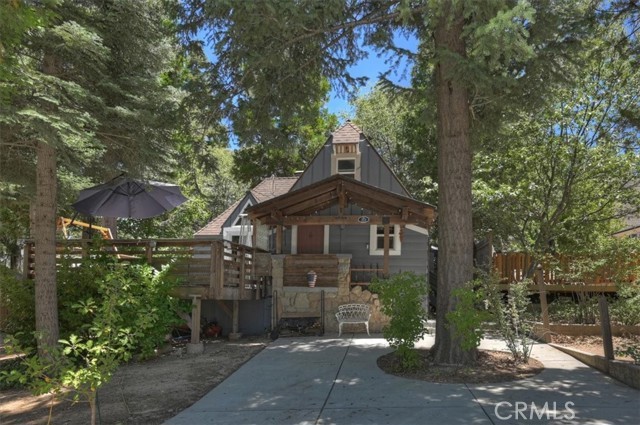 311 Hemlock Dr – photo 2
