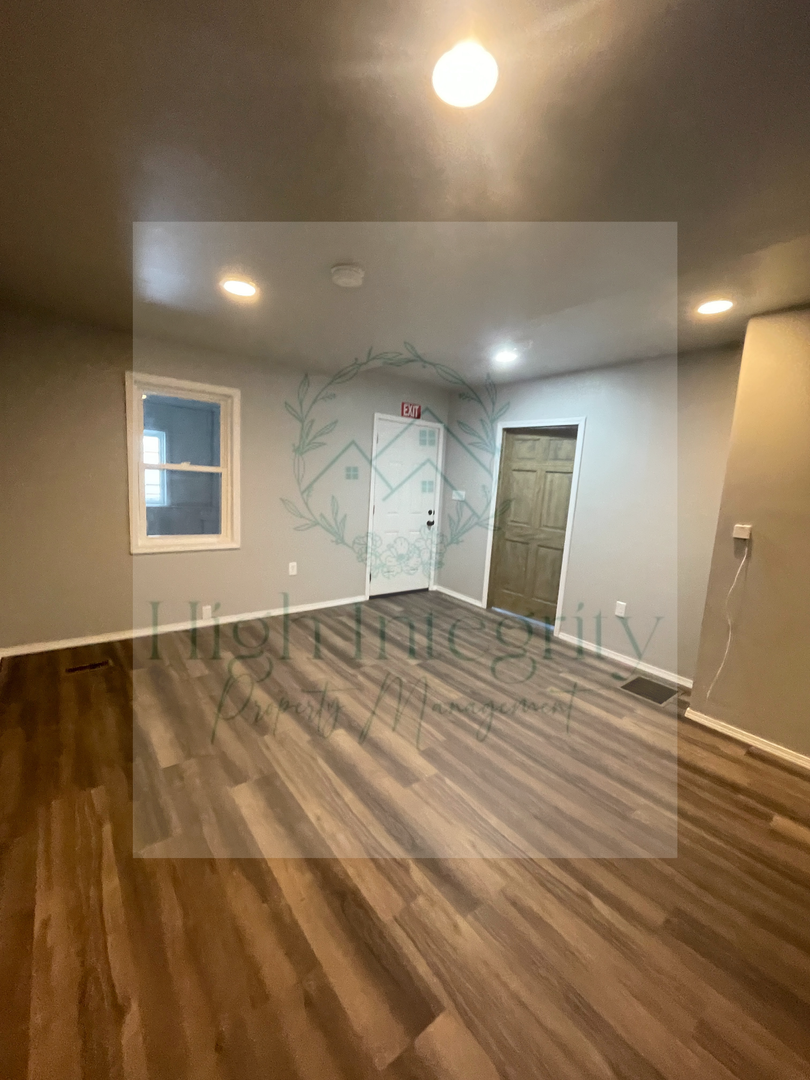 403 Walnut St unit A – photo 2