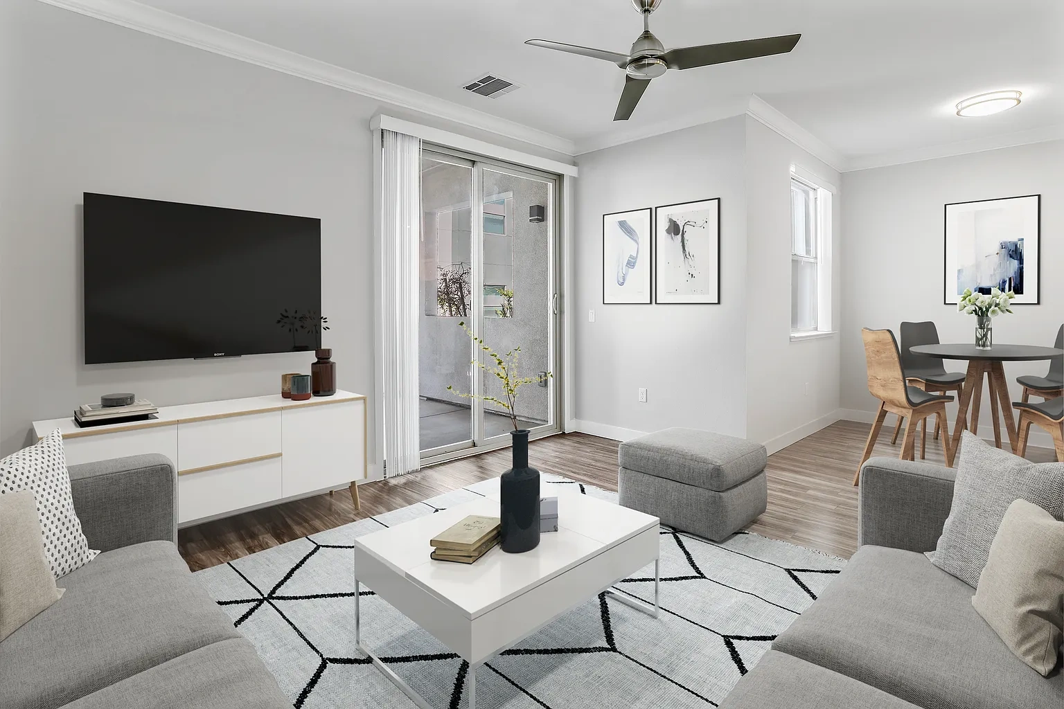 Tesoro Apartments – photo 1