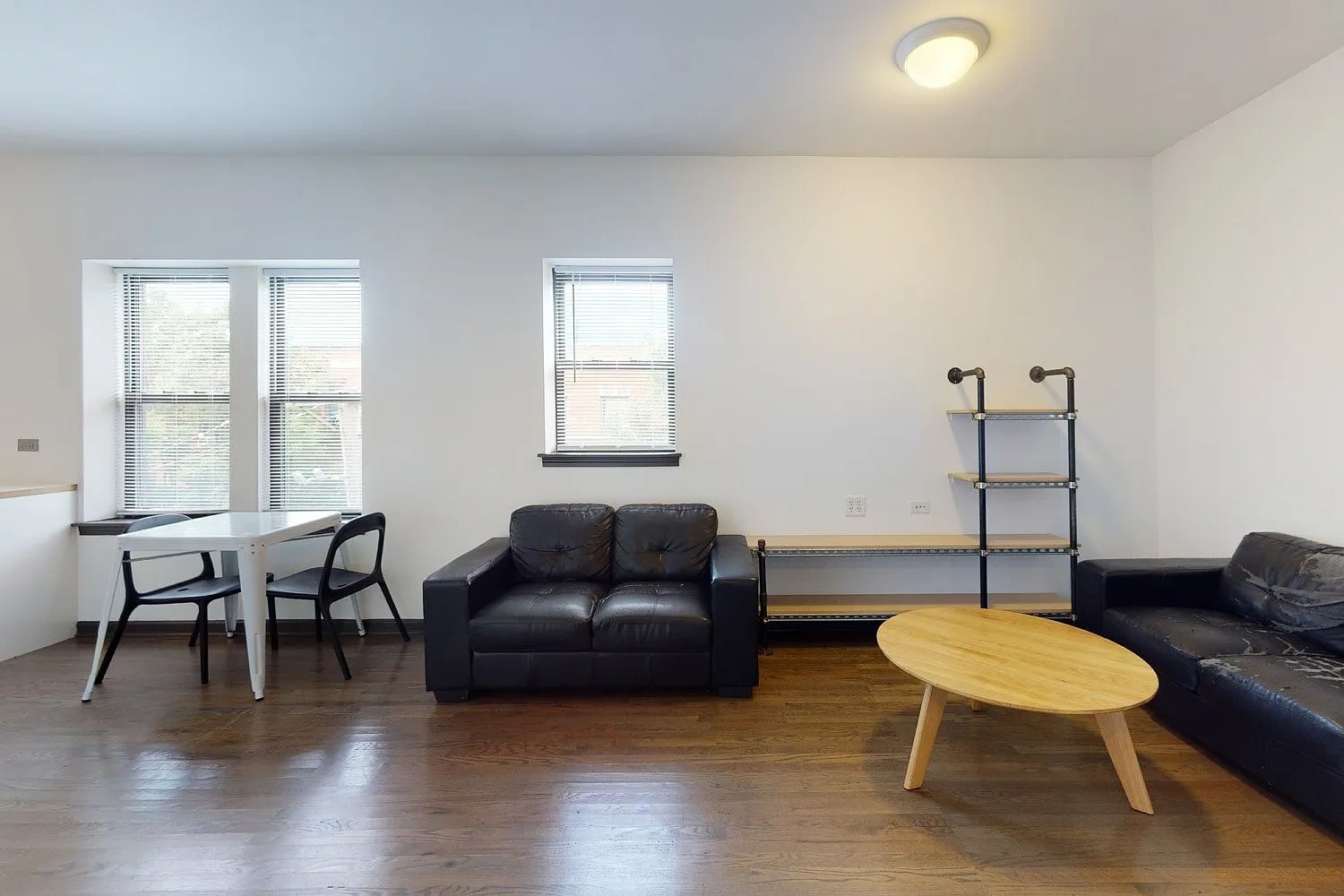 5300 S. Drexel Avenue – photo 4