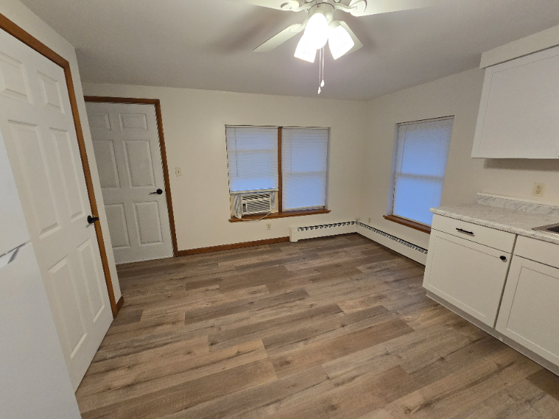 800 W Walworth St unit 3 – photo 4