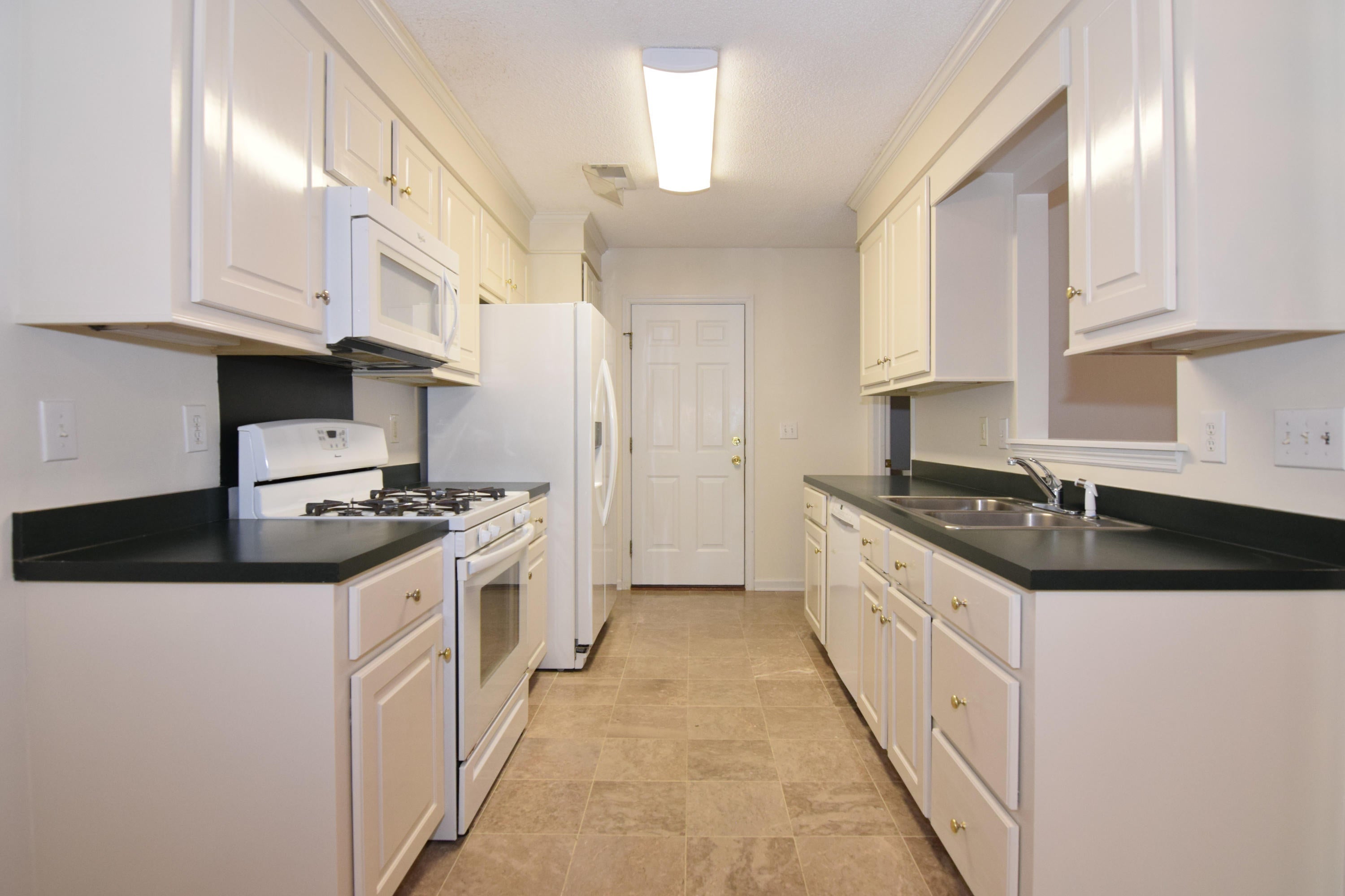 300 Prestwick Ct – photo 5
