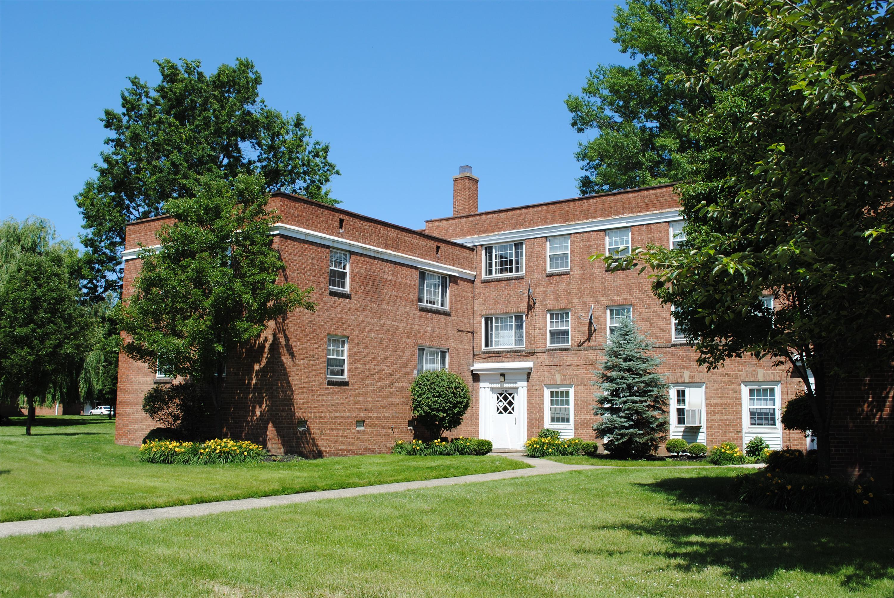 25301 Lakeshore Blvd unit # C1 – photo 3