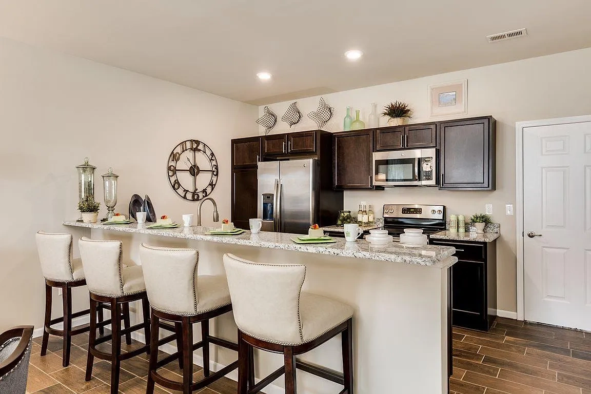 Parkways of Auburn Hills – Floor plan