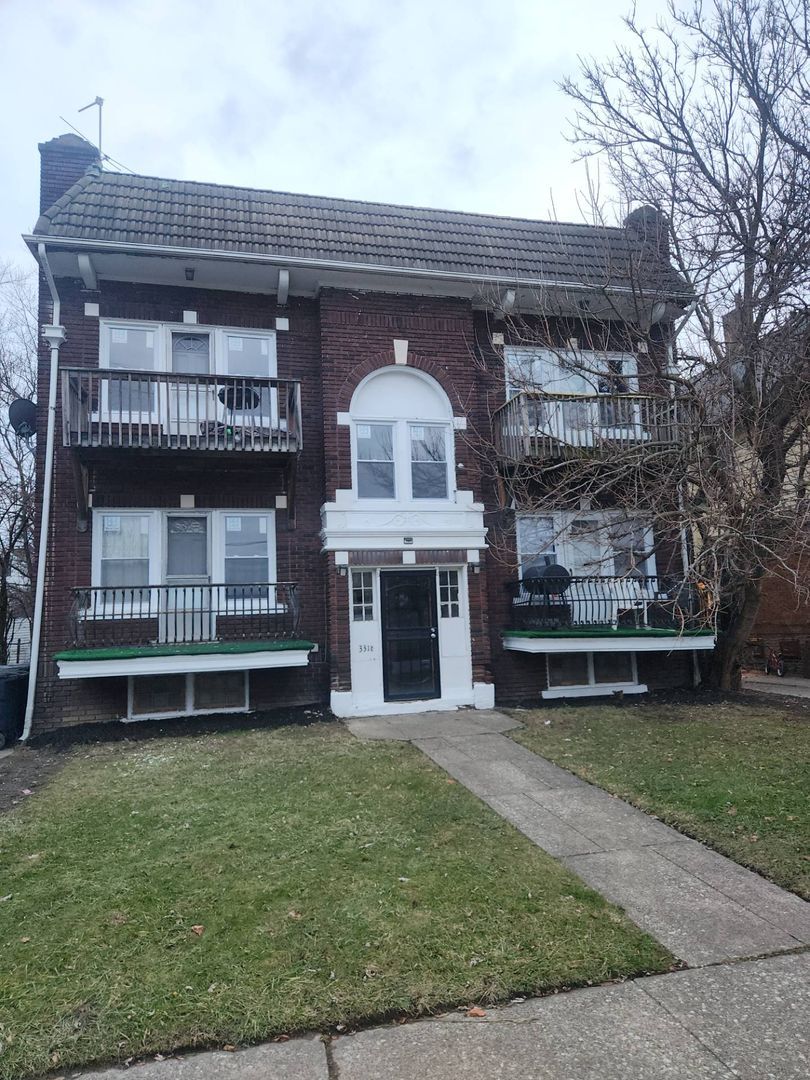 3318 E 140th St unit Unit 1 – photo 2
