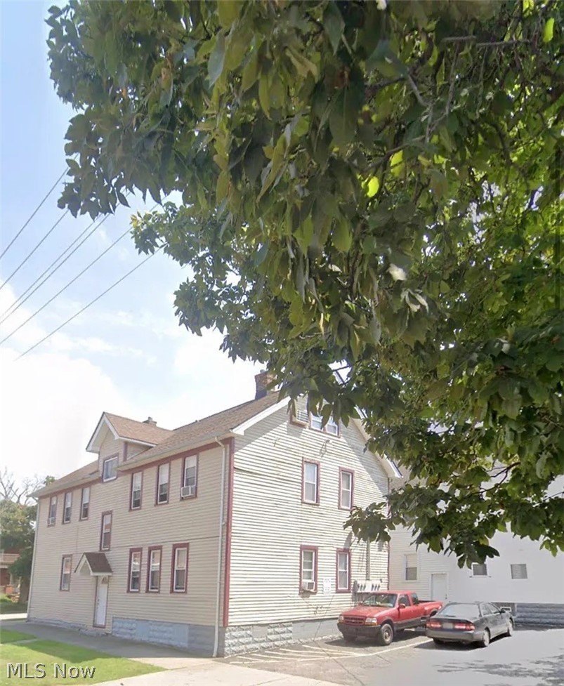 1304 W 64th St #5 – photo 2