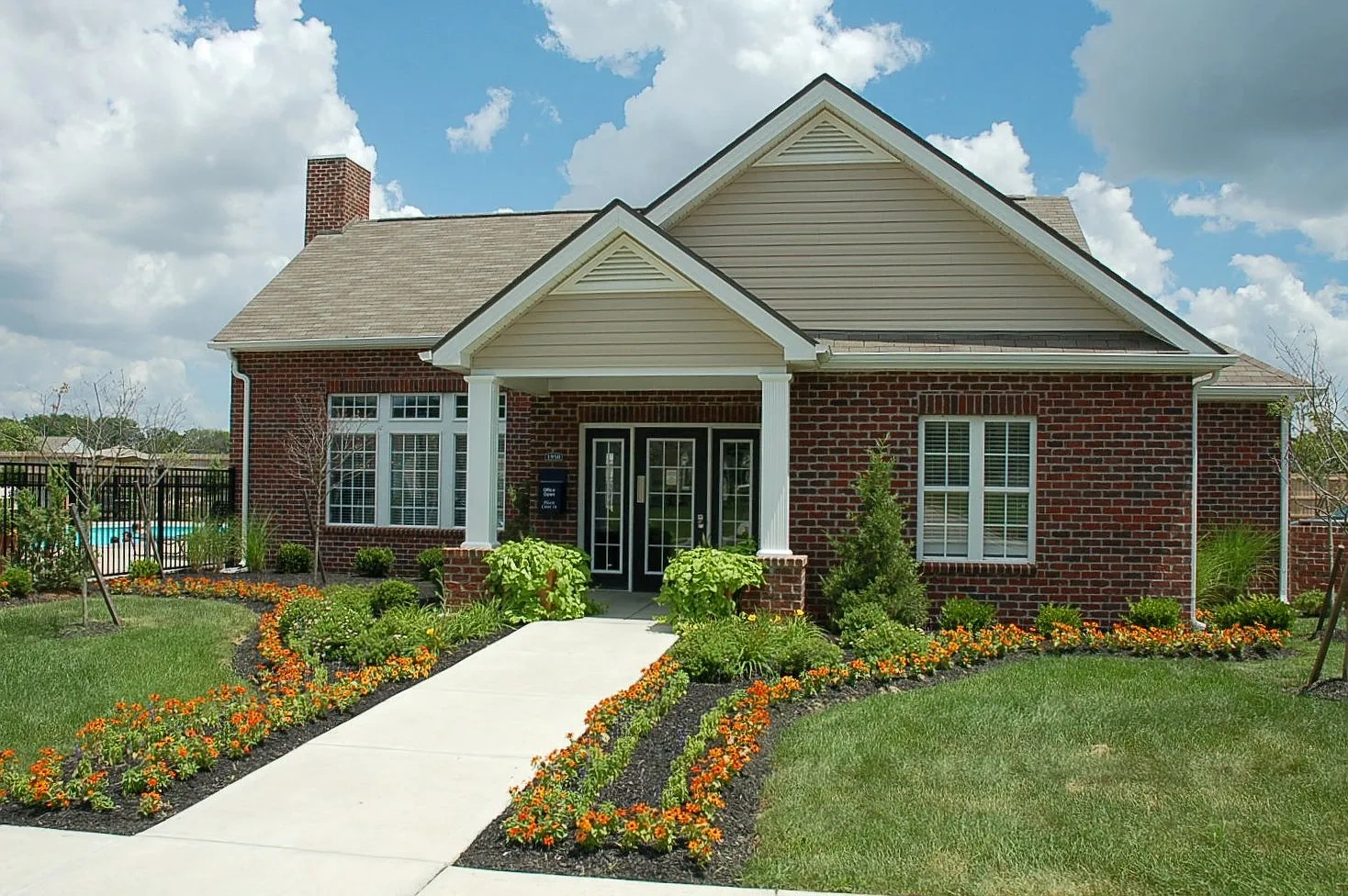 Brookfield Village Apartments – photo 3