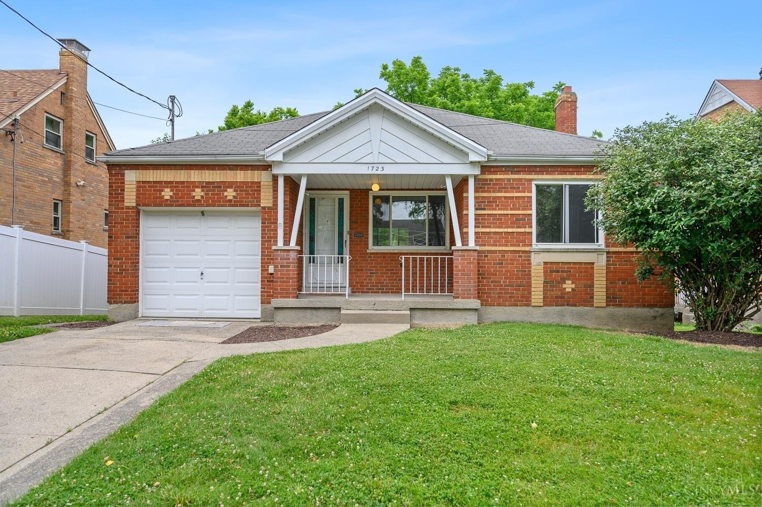 1723 Tuxworth Ave – photo 3
