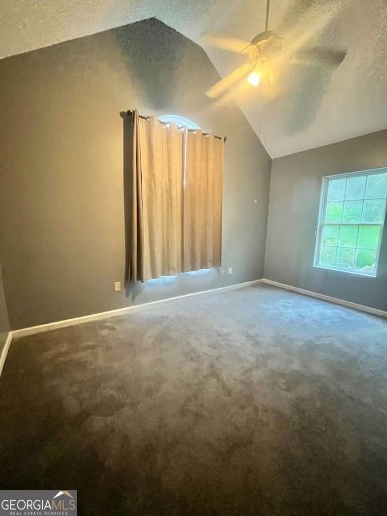 460 Elm St – photo 3