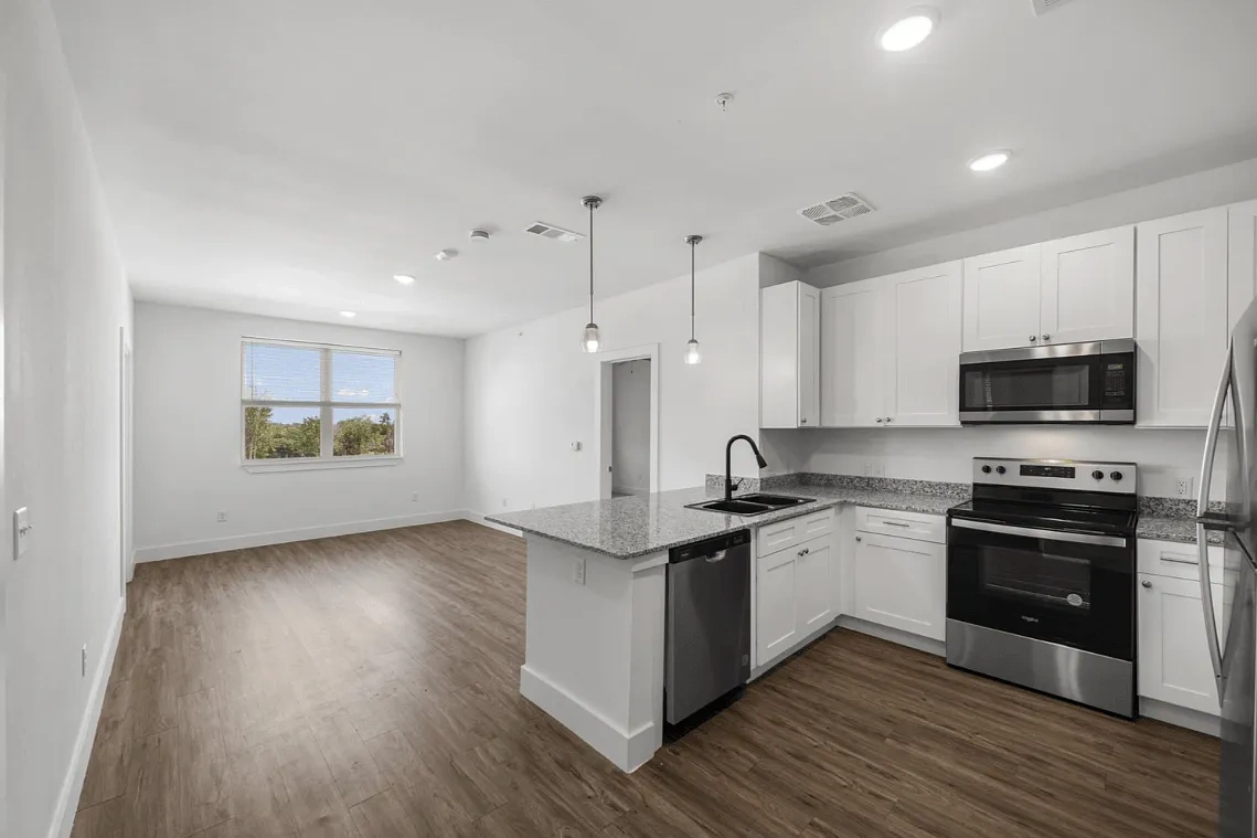 Flat Creek Apartments – photo 1