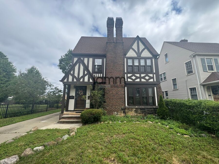 16811 Kenyon Rd – photo 1