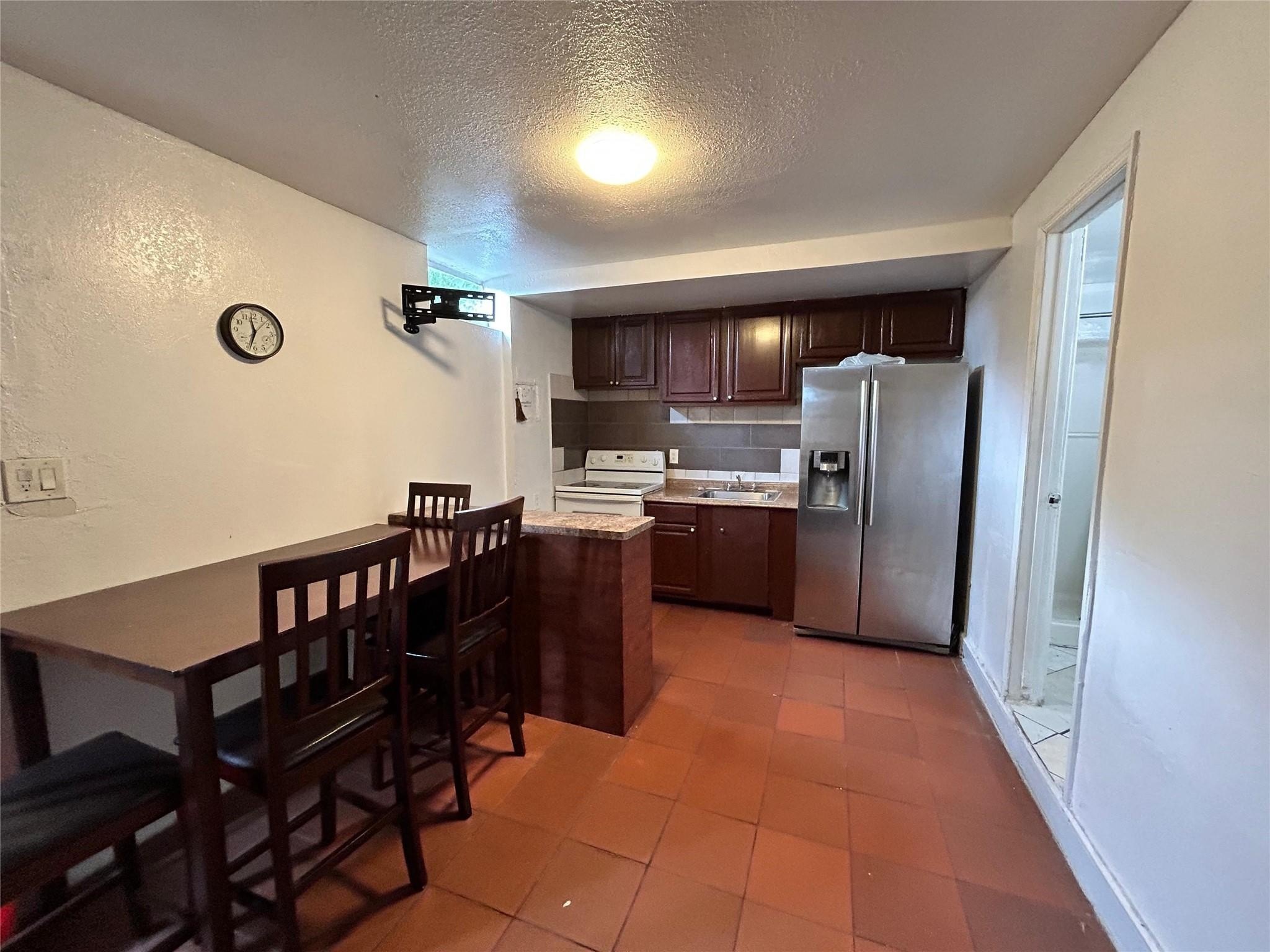 112 Newton Rd #BACK – photo 2