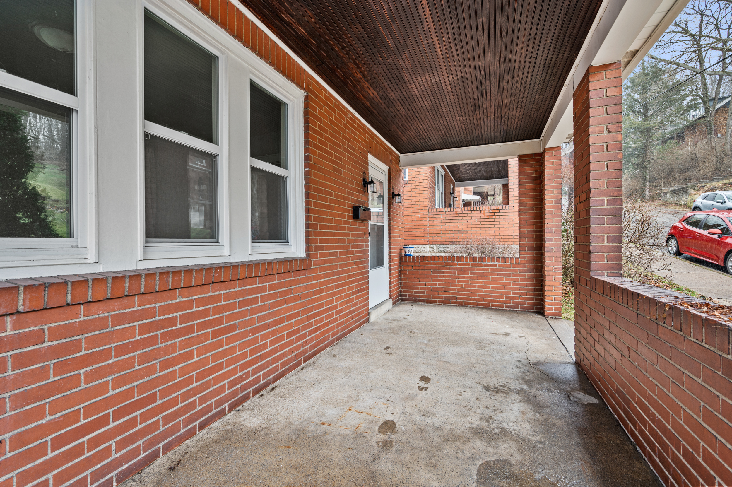 139 Sumner Ave – photo 4