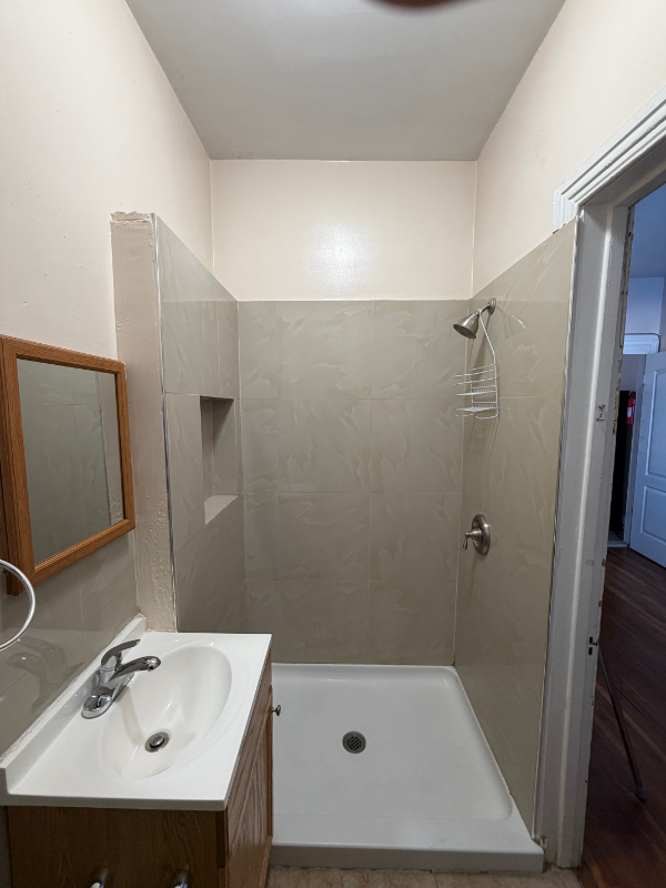 837 Washington St unit 3 – photo 3